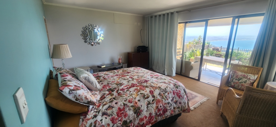 6 Bedroom Property for Sale in Da Nova Western Cape